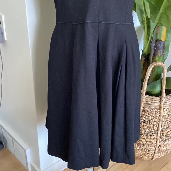 Banana Republic Black LBD Dress V-Neck Size 12 - Picture 8 of 9